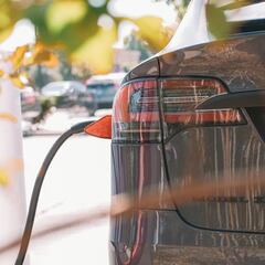 Si cargas tu coche eléctrico en la calle, puede que la estafa haya comenzado