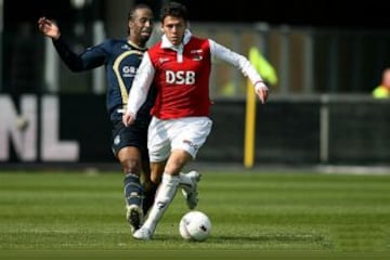 Moreno llegó al AZ Alkmaar en 2007, donde salió campeón de la Eredivisie y recibió multiples reconocimientos.