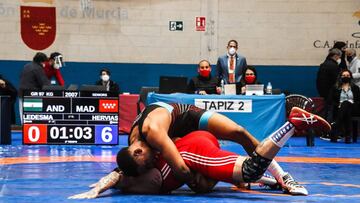 Herv¨ªas sue?a con unos Juegos tras colgarse el oro en Murcia