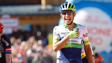 Esteban Chaves gana la etapa reina del Giro de Italia 2016
