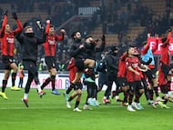 El Milan celebra en San Siro.