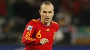 <b>CANDIDATOS DE ORO. </b>Iniesta, Xavi, Messi, Del Bosque, Guardiola y Mourinho optan al premio.