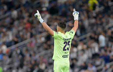 Rayados amarra al ‘Mochis’ Cárdenas