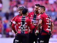 Diego Gonzalez, Aldo Rocha, Matheus Dorria, Uros Durdevic of Atlas during the 16th round match between Atlas and Toluca as part of the Liga BBVA MX, Torneo Apertura 2025 at Jalisco Stadium, on November 01, 2025 in Guadalajara, Jalisco, Mexico.