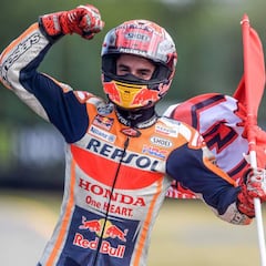 34 tripletes ya con el de Canet y los hermanos Márquez en Brno