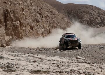 Cuarta etapa entre Arequipa-Tacna / Moquegua. El saudí Yazeed Al Rajhi.