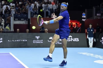 Riyadh (Saudi Arabia), 17/10/2024.- Rafael Nadal of Spain in action during his match against Carlos Alcaraz of Spain at the Six Kings Slam exhibition tennis tournament in Riyadh, Saudi Arabia, 17 October 2024. (Tenis, Arabia Saudita, España) EFE/EPA/STR
