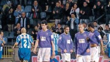 <b>DECEPCIÓN Y REACCIÓN. </b>El Málaga acabó perdiendo en Riazor contra el Deportivo.