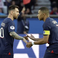 “En el vestuario de PSG todos estaban un paso por detrás de Messi, hasta Mbappé”