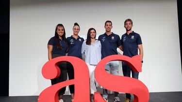 27/05/24 ENCUENTROS OLIMPICOS EN AS
SELECCION OLIMPICA DE REMO
AINA CID ESTHER BRIZ DENNIS CARRACEDO Y ALEX GARCIA CON ASUNCION LORENTE PRESIDENTA FEDERACION REMO
DIARIOAS