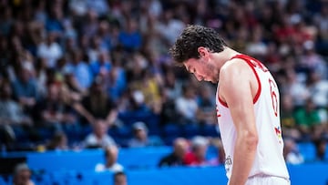 El jugador de los Cavs falló dos tiros libres ante Francia y Turquía acabó eliminada. En 2019 también fue protagonista ante EE.UU.... por el mismo motivo.