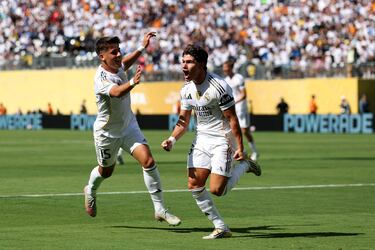 Filtró Gonzalo para la llegada de Alexander Arnold hasta línea de fondo, poniendo un gran centro atrás para encontrar el empuje de Fran García, que finalizó con un gran remate y el tanto del 2-0.