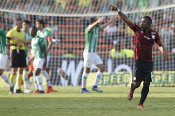 Atlético Nacional ganó con goles de Barcos y Vladimir