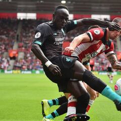 Mané aúpa al Liverpool