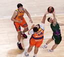 El Valencia asalta el Carpena y deja sin Copa al Unicaja