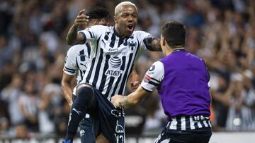 Dorlan Pab&oacute;n, autor de doblete en victoria de Rayados