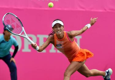 Kimiko's final date ends in tears as Japan's grande dame retires