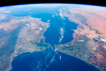 ¿Por qué los bombarderos ‘invisibles’ de Trump evitaron sobrevolar España?