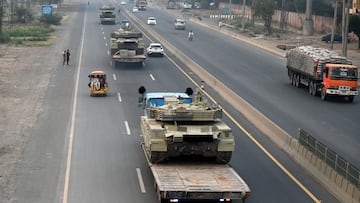 Tanks are transported on a road in Muridke near Lahore, Pakistan, May 7, 2025. REUTERS/Stringer
