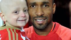 Jermain Defoe acudi&oacute; a la fiesta de despedida de su peque&ntilde;o amigo Bradley Lowery, aquejado de un c&aacute;ncer terminal.