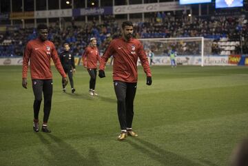 Diego Costa durante el calentamiento antes del comienzo del partido. 