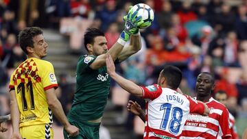 Dimitrievski, en un partido con el Nàstic ante el Granada.