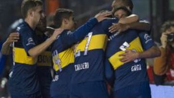 Los jugadores de Boca, durante el partido frente a Godoy Cruz.
