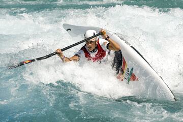 Nuria Vilarrubla durante la final de Piragüismo en eslalon. Concluye octava, diploma olímpico, con un tiempo de 127.33.