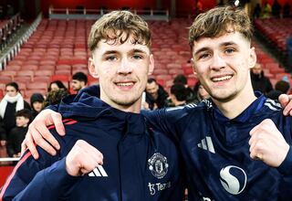 Los gemelos Fletcher son los nuevos diablos rojos