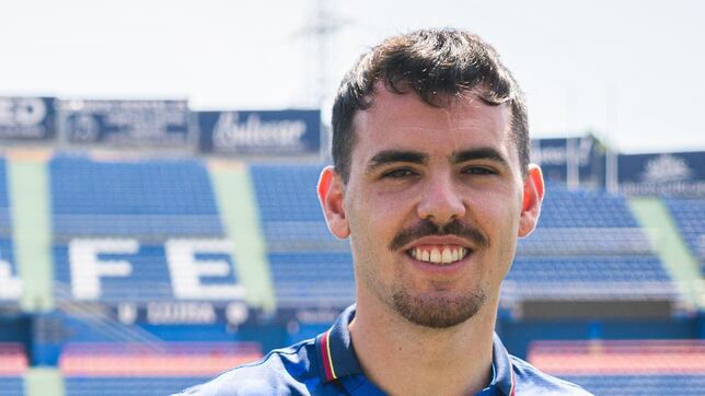 Oficial: Álex Sola llega como cedido al Granada