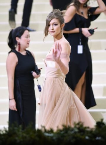 Gigi Hadid en la Met Gala 2017