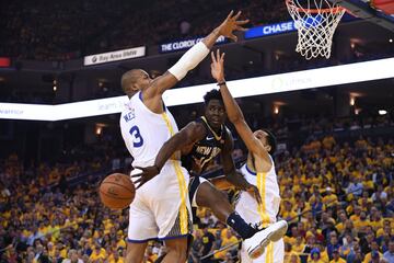 Jrue Holiday,  David West y Shaun Livingston.