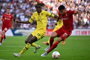 Luis Díaz salió campeón de la FA Cup con Liverpool que venció 6-5 al Chelsea en los lanzamientos desde el punto penal.