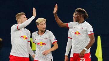 Soccer Football - Champions League - Group G - Zenit Saint Petersburg v RB Leipzig - Gazprom Arena, Saint Petersburg, Russia - November 5, 2019 RB Leipzig players celebrate their second goal scored by Marcel Sabitzer REUTERS/Anton Vaganov