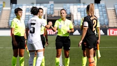 17/09/22 PARTIDO FUTBOL FEMENINO 
REAL MADRID FEMENINO  - VALENCIA FEMINAS 
FORMACION ARBITRAS CAPITANAS 