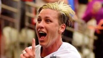Wambach da a EE UU el pase a octavos ante 52.193 espectadores