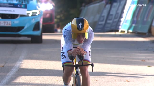 Evenepoel, arcoíris y estrellas: campeón de Europa contrarreloj