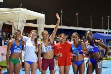 Isidora Jiménez en el último Sudamericano adulto con las otras competidoras de la final de los 100 metros.