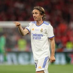 Luka Modric confirms one year extension with Real Madrid