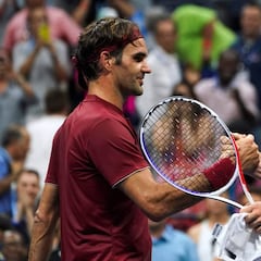 Millman, en la vía de un Federer con dolor en la mano derecha