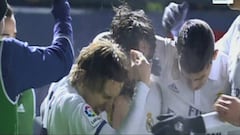 Un objeto tirado desde la grada de El Sadar impactó en Modric