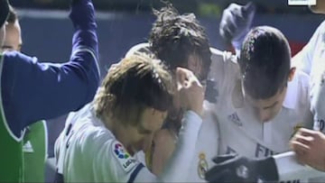 Modric hit by missile from the stands at El Sadar