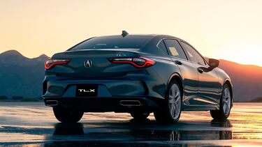 Reseña del Acura TLX: ¿Vale la pena comprar este sedán de lujo?