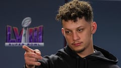 How did Jerry Jones compare himself to Patrick Mahomes? What did he say?
