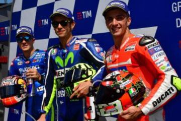 Pole para Valentino Rossi, seguido de Maverick Viñales y Andrea Iannone.