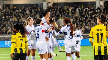 Paris Saint-Germain's American midfielder #19 Eva Gaetino (C) celebrates scoring the opening goal with her teammates during the UEFA Women's Champions League quarter-final, first-leg football match between Hacken and Paris Saint-Germain at Hisingen Arena, Gothenburg, Sweden on March 20, 2024. (Photo by Adam IHSE / TT News Agency / AFP) / Sweden OUT