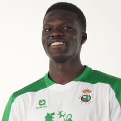 Maguette Gueye ya luce los colores del Racing