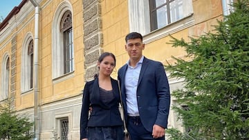 Conoce el estilo de vida de Ekaterina Bivol, la esposa y madre de los hijos del boxeador ruso Dmitry Bivol, campe¨®n mundial de la WBA del peso semipesado.