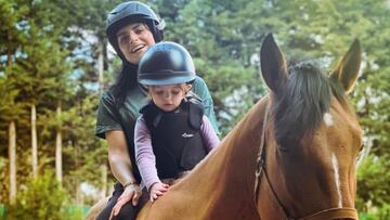 La razón por la que Aislinn Derbez empezó a tomar clases de equitación con su hija