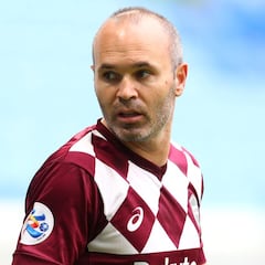 Iniesta sigue hasta 2023: renueva dos años con el Vissel Kobe
